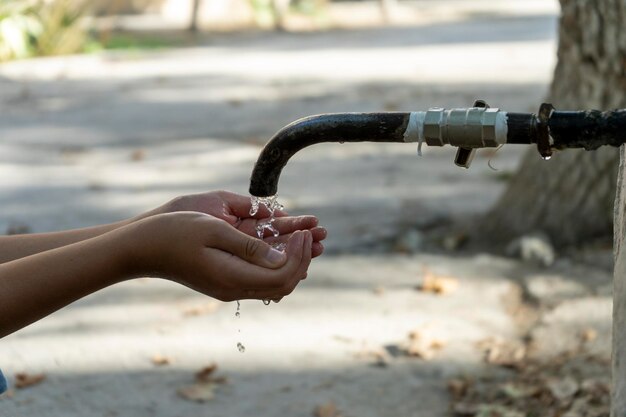 Foto un problema de escasez de agua en la región caliente