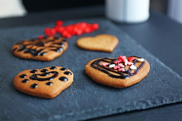 Proceso de decoración de galletas.