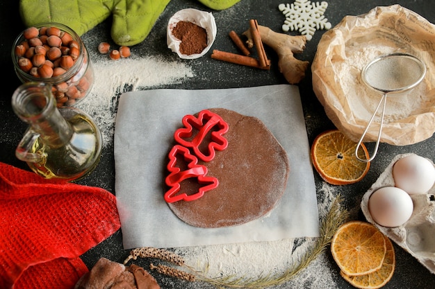 El proceso de hacer galletas de Navidad Galletas caseras Galleta de jengibre en Navidad