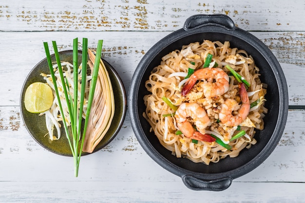 Proceso de preparación de Pad Thai