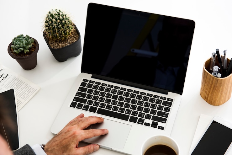 Foto processo de trabalho hands office workplace
