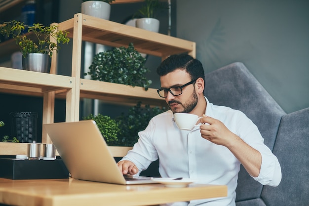 Processo de trabalho no café