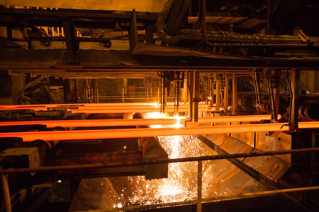 Produção de aço e metal