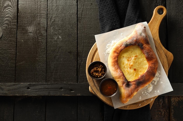 Producto de harina de comida de la cocina georgiana nacional Khachapuri