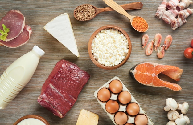 Productos lácteos en la mesa