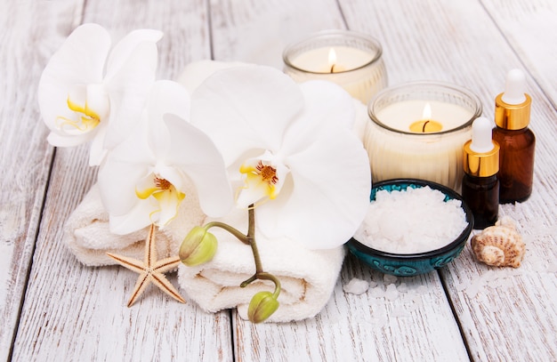 Productos de spa con orquídeas.