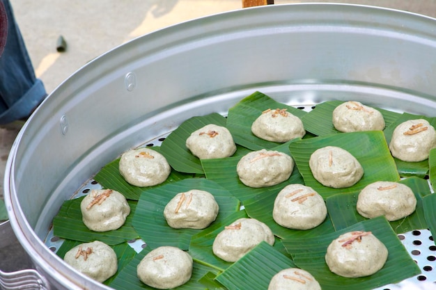 Produktion Ching Ming Festival Ahnenverehrung Opfergaben Caozi Kueh Dampfer