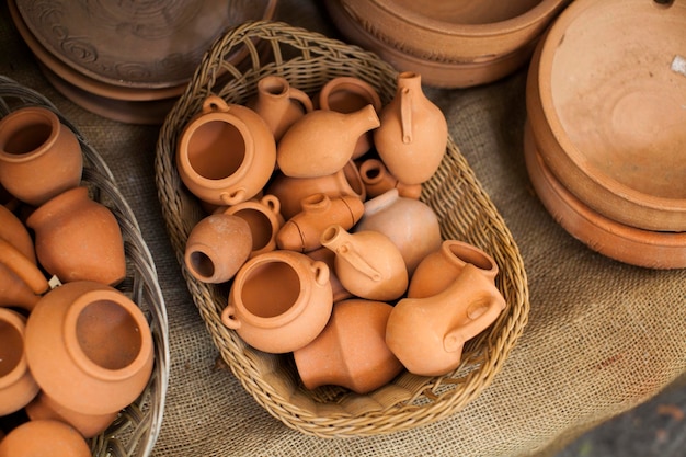 produtos cerâmicos na loja de presentes na Armênia