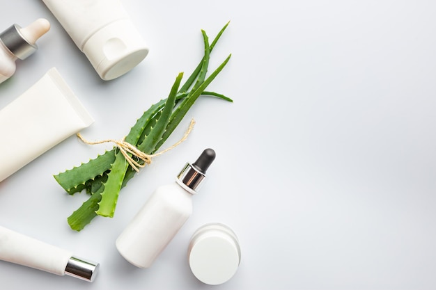 Produtos de cosmética para o cuidado da pele