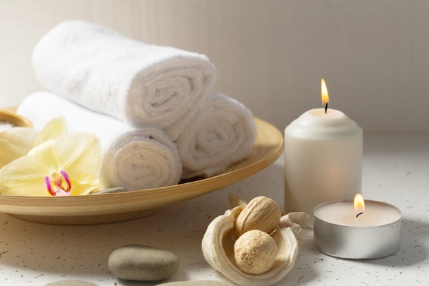 Produtos de spa com orquídeas