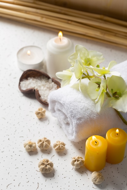 Produtos de spa com orquídeas