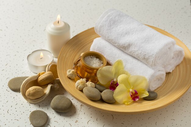 Produtos de spa com orquídeas