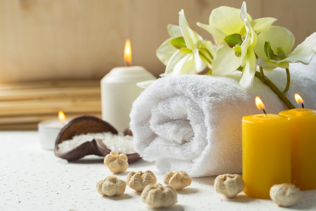 Produtos de spa com orquídeas