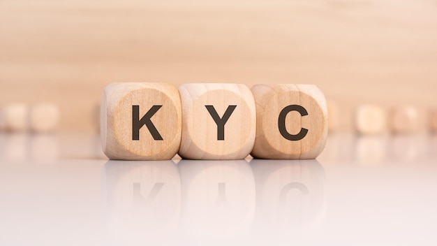 Profundizar en los procesos de kyc, su importancia y las tendencias emergentes en la verificación de clientes y