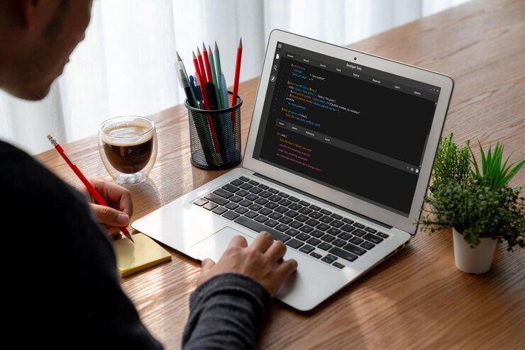Foto programación de desarrollo de software en la pantalla de la computadora para aplicaciones modernas