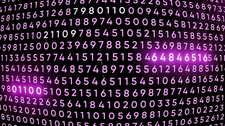 Foto programación de movimiento de fondo púrpura con números especiales en la animación que aparecen gradualmente y