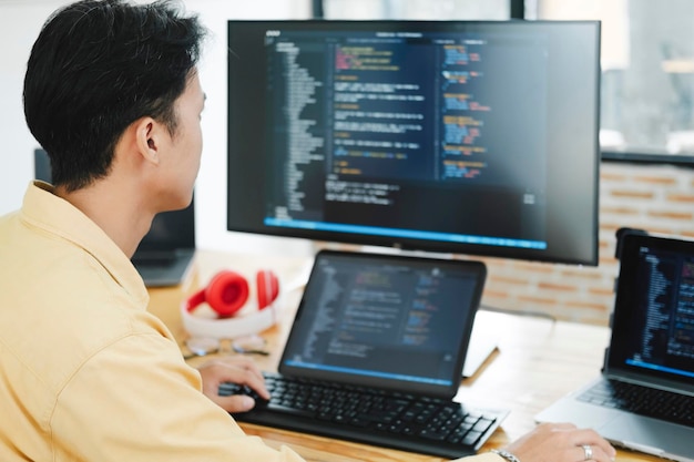 Programmieren und Entwicklung von Software- oder Anwendungsprojekten