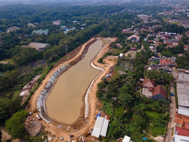 progreso de hacer un embalse en medio de la ciudad