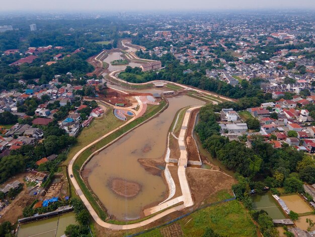 progreso de hacer un embalse en medio de la ciudad