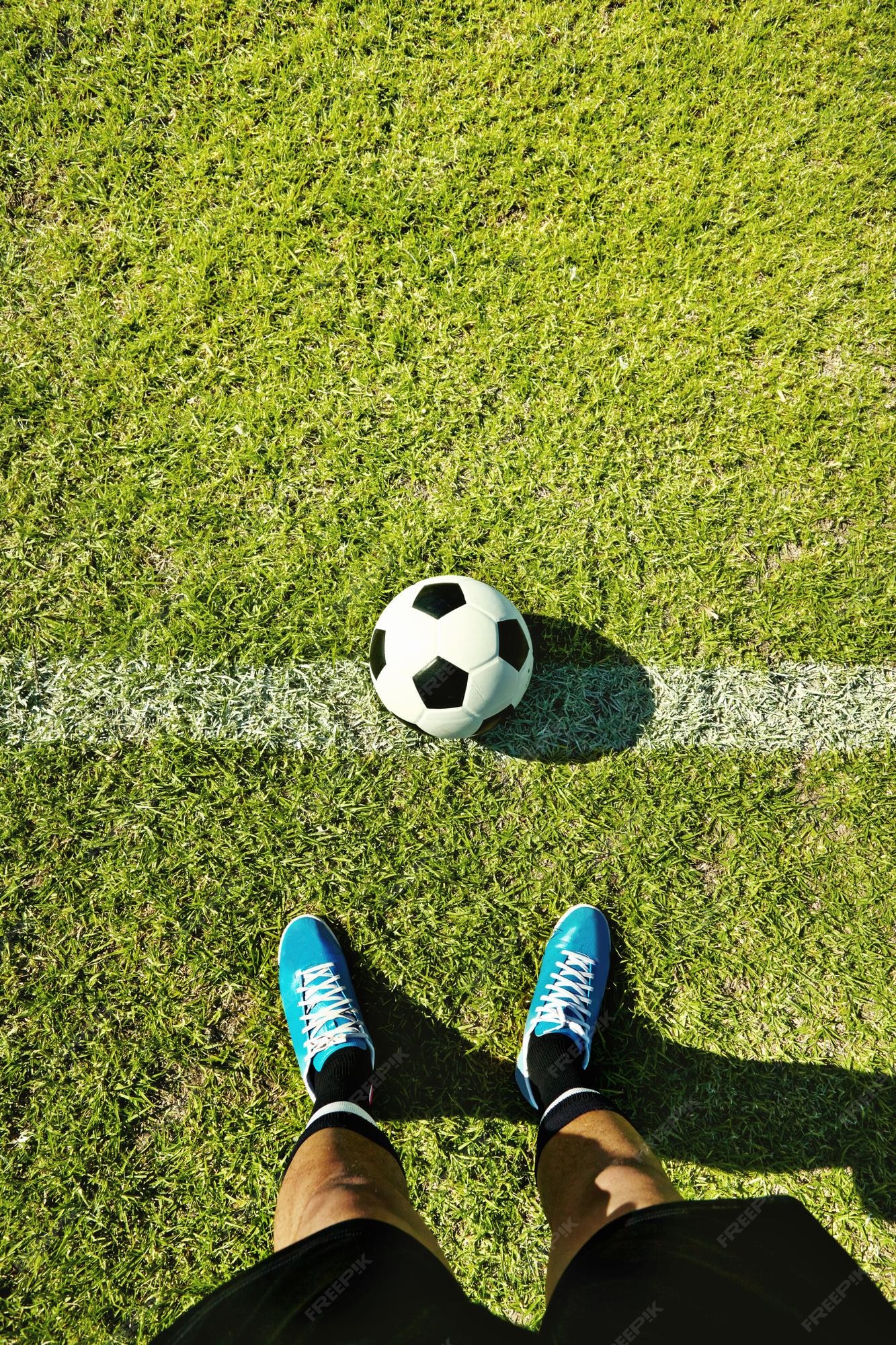 Posto De Futebol No Campo De Treino. Erva Desgastada Num Ponto De Guarda.  Fundo Do Tema Do Futebol Foto de Stock - Imagem de mola, futebol: 218400436