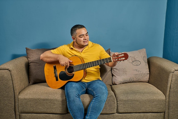 Propósito de aprender guitarra online con clases en vivo