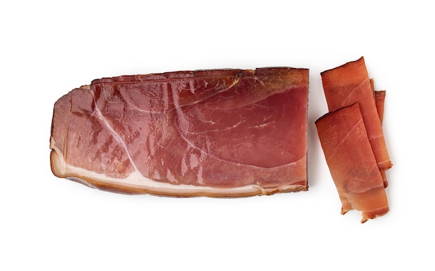 Foto prosciutto italiano en un blanco