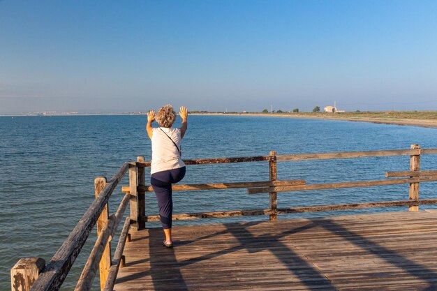 Foto provincia de alicante santa pola embarcadero de las salinas bras del puerto