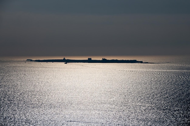 Foto provincia de alicante santa pola vista de la isla de tabarca desde la sierra de santa pola