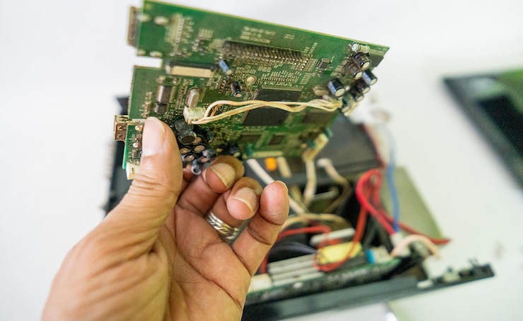 Foto proyector de vídeo y multimedia abierto para mantenimiento con lámpara led