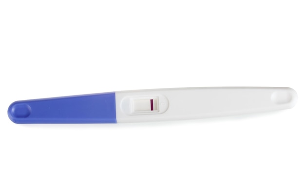 Prueba de embarazo aislada en blanco