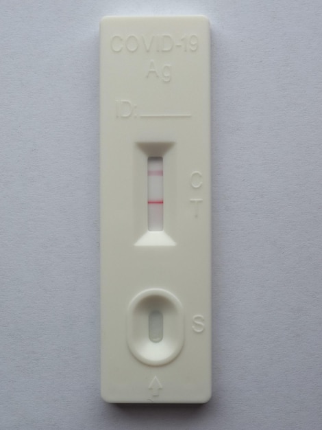 Prueba rápida de antígeno Covid 19 positiva