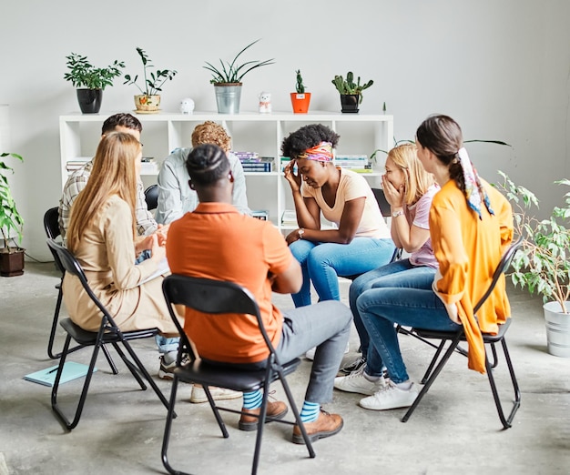 Foto psicoterapia reunião mulher grupo de apoio mantherapy psicologia paciente psicólogo