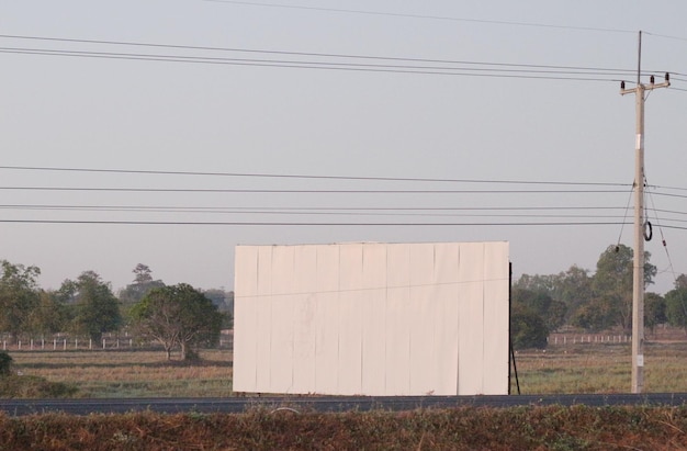 Publicidad en vallas, banner, lugar vacío para anuncios