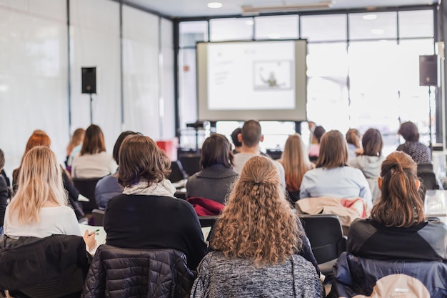 Publikum im Konferenzsaal Business and Entrepreneurship-Konzept