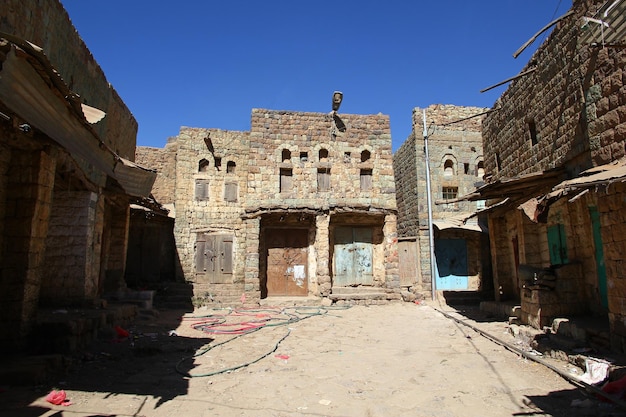 Pueblo de Al Manakhah en las montañas Yemen