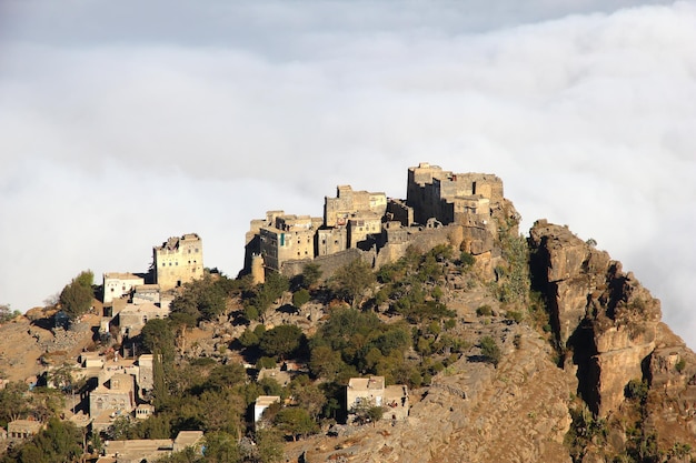 Pueblo de AlMahwit en las montañas Yemen