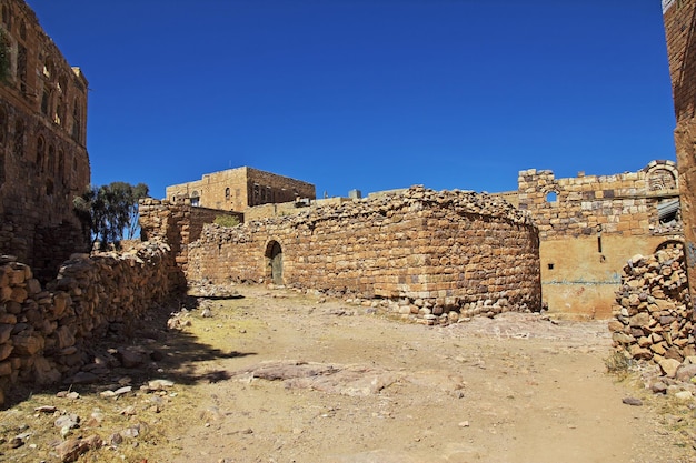 Pueblo de Kawkaban en las montañas Yemen