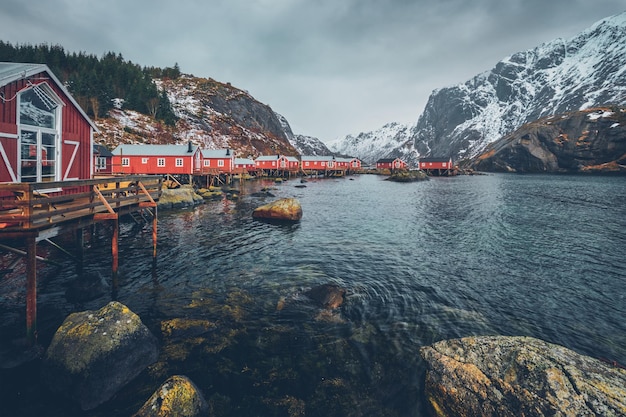 El pueblo pesquero de Nusfjord en Noruega