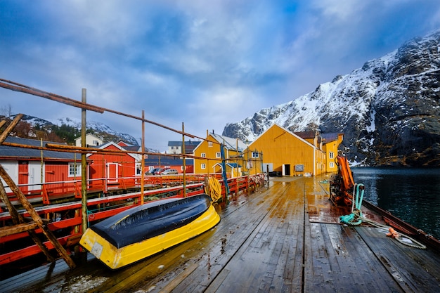 Pueblo pesquero de Nusfjord en Noruega