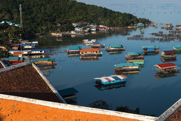 Pueblo pesquero en Tailandia