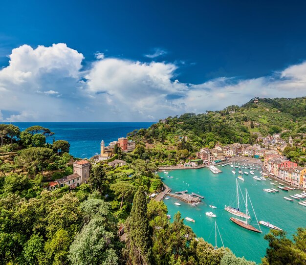 Pueblo de Portofino en la costa de Liguria Italia