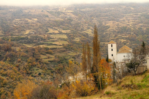 Pueblo de yator en la alpujarra granadina sierra nevada españa