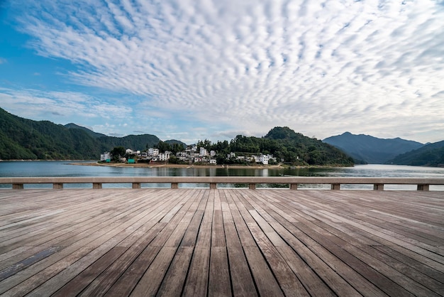 Pueblos antiguos a lo largo del río Xin'an en Huizhou