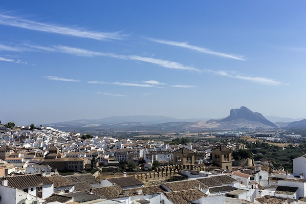 Pueblos blancos andaluces tradicionales con vistas. Antequera. Málaga. España