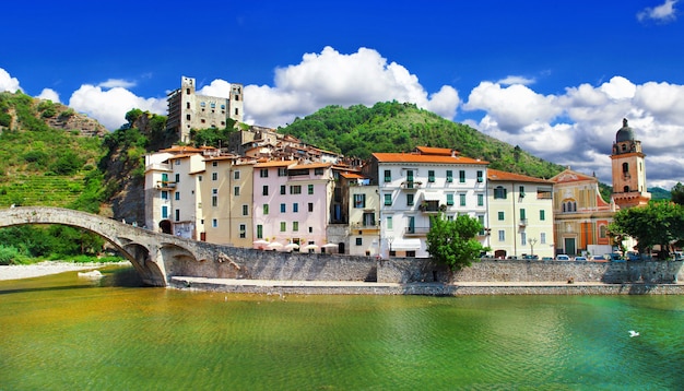 Pueblos medievales de Italia, Dolceacqua, Liguria