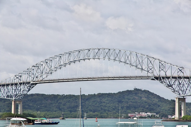 Puente de las Américas sobre el canal de Panamá, América Central