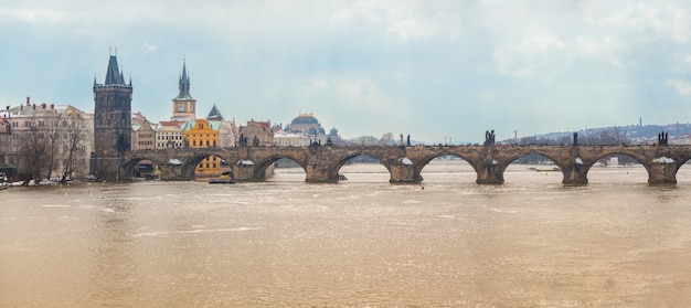 Puente de Carlos en Praga, vista panorámica