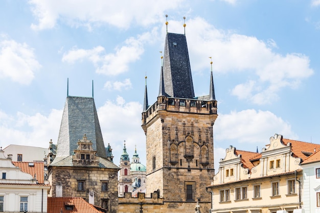 Puente de la Ciudad Vieja Torre que custodia el final del Puente de Carlos y la entrada a la Ciudad Vieja de Praga