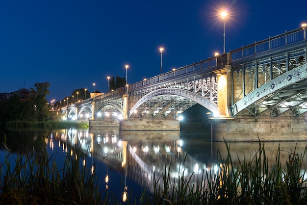 Puente enrique estevan en salamanca españa