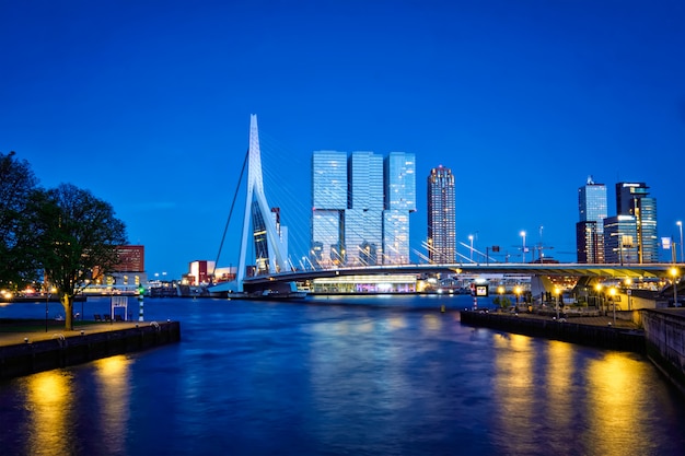 Puente Erasmus, Rotterdam, Países Bajos